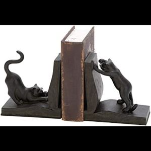 Bookend  cats